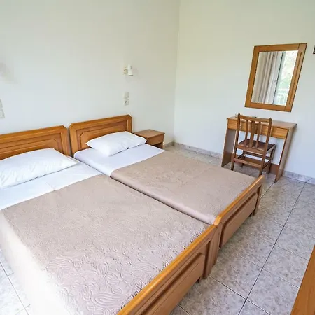 Plotini Hotel 2*